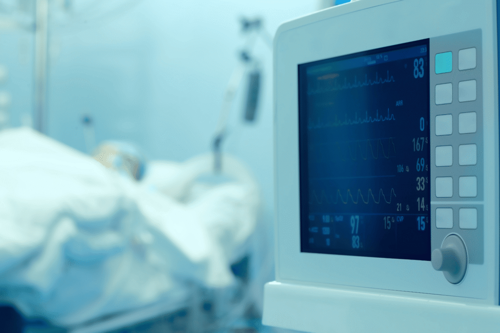 ICU (Intensive Care Unit)